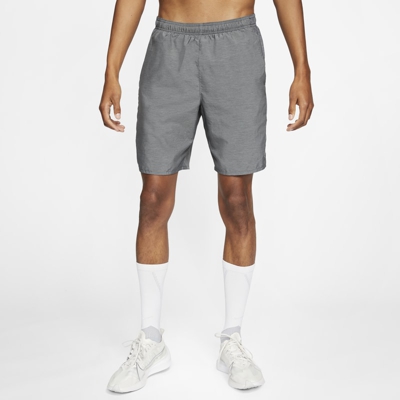 Nike Challenger Pantalón corto de running de 23 cm con forro de slip - Hombre - Gris