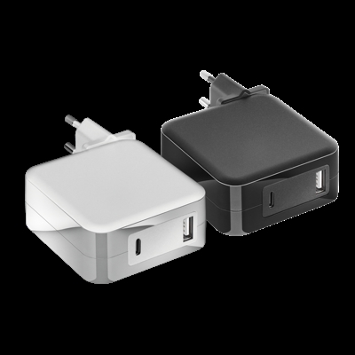 Adaptador universal MNA2 en BLANCO reacondicionado