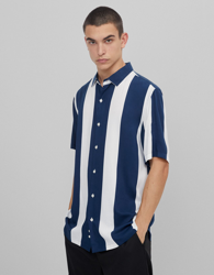 Bershka Camisa De Rayas Hombre Xl Marino en oferta