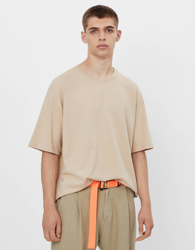 Bershka Camiseta Oversize Hombre L Camel en oferta