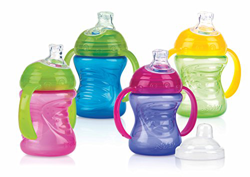 Nuby ID10052 - Taza con asas, con boquilla de silicona y tapa protectora, 295 ml en oferta