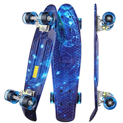 WeSkate Monopatín retro para niños, 55 cm, mini Cruiser ABEC-9, rodamientos de bolas con luces LED de poliuretano para adultos, niños, niñas en oferta