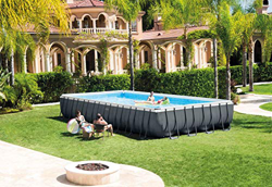 Piscina desmontable rectangular INTEX Ultra XTR Frame, 975x488x132 cm, con depuradora y escalera en oferta