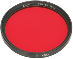 B+W Rojo claro (090) MRC 49 mm en oferta