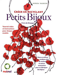 Petits bijoux - Créer en recyclant : Avec 2 cordons cirés de couleur, 4 crochets d'oreilles, 4 ballons de baudruche, 20 anneaux de liaison pour bijoux en oferta