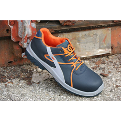 Issa - n°45 station -- SCARPA ANTINFORTUNISTICA S1P SCARPE BASSE DA LAVORO METAL FREE en oferta