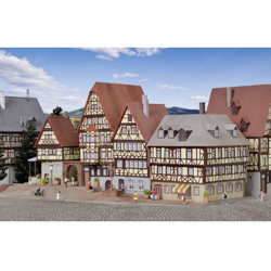 37102 N Piazza del mercato Miltenberg Kit da montare - Kibri características